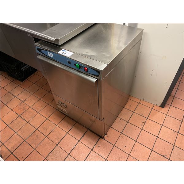 MOYER DIEBEL 401HT M3 COMMERCIAL STAINLESS STEEL UNDER COUNTER DISHWASHER WITH TRAY