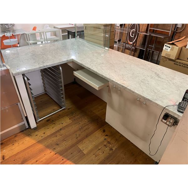 WHITE MARBLE TOP WHITE WOOD 96"W X 61"D X 36"H L-SHAPED COUNTER WITH 10 TRAY ALUMINUM BAKERS RACK,