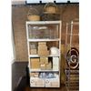Image 1 : 5 TIER PLASTIC SHELF WITH ASSORTED CHOCOLATE MOULDS & PLASTIC DISPLAY ITEMS