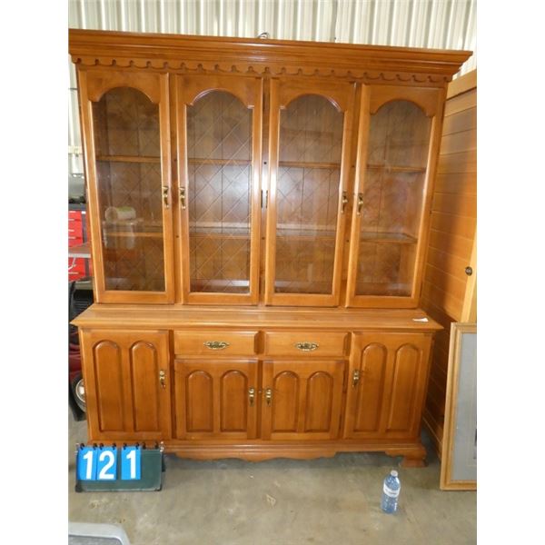 2 pcs wooden china cabinet