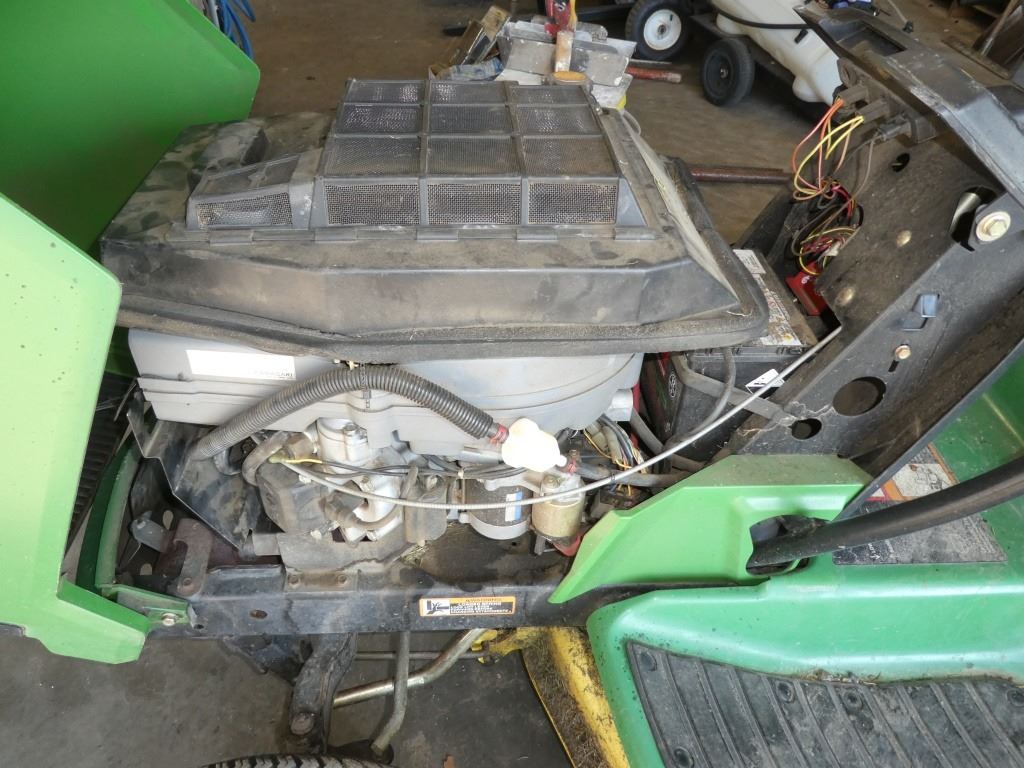 John Deere LX188 riding lawn mower