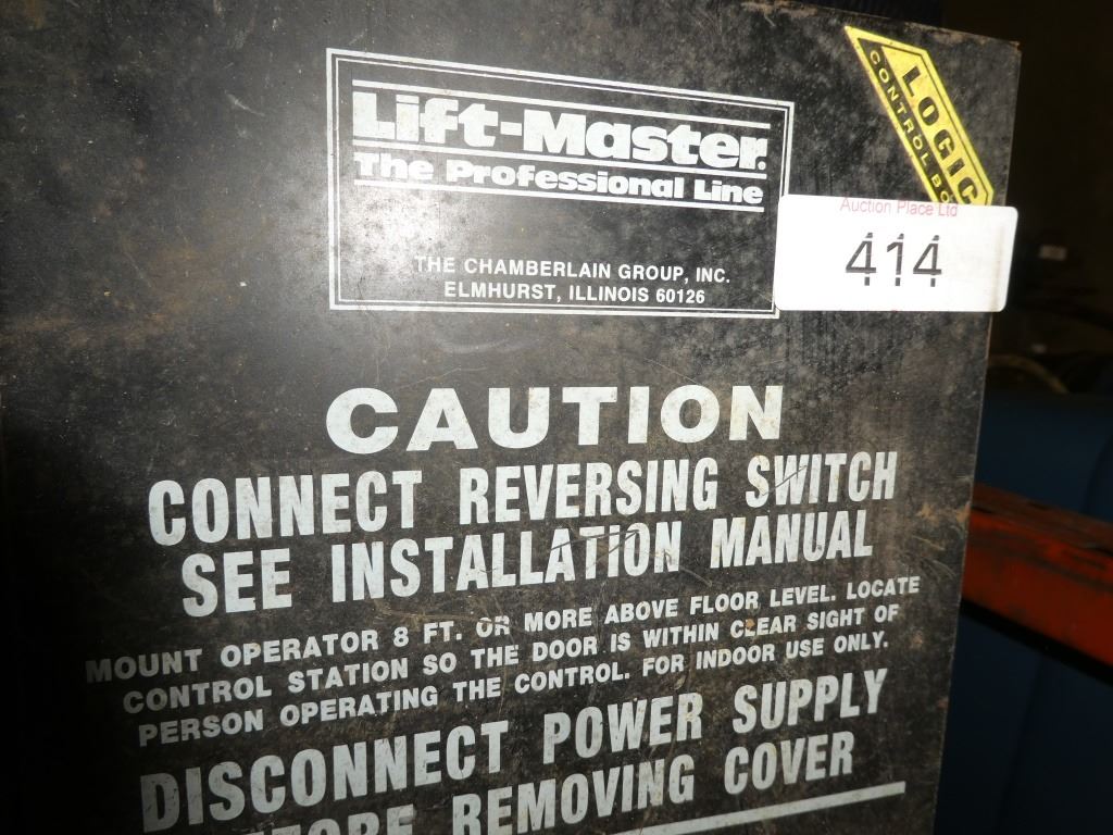 Lift-master logic control box