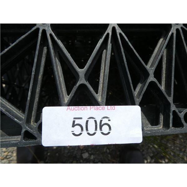 2-patio plastic cubes