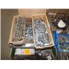 Image 1 : 4 Boxes of Shelving hooks