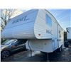 Image 2 : 2003 KEYSTONE HORNET SPORT, 5TH WHEEL, WHITE, VIN 4YDF2552237307660,