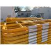 Image 2 : PALLET OF ASSORTED PLASTIC YELLOW/ WHITE BARRICADES