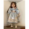 Image 1 : "Brenda" Collector's Choice 1998 Porcelain Doll 5W 15H