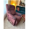 Image 2 : Well Used Maroon Recliner