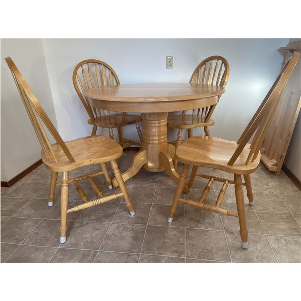 Solid Oak Table And 4 Chairs 40D 30H