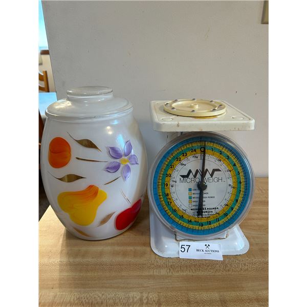 Glass Cookie Jar And Micro weigh 5W 10H