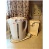 Image 1 : Electric Tea Kettle And Can Opener