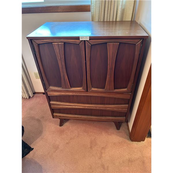 Hardwood Dresser 34x44