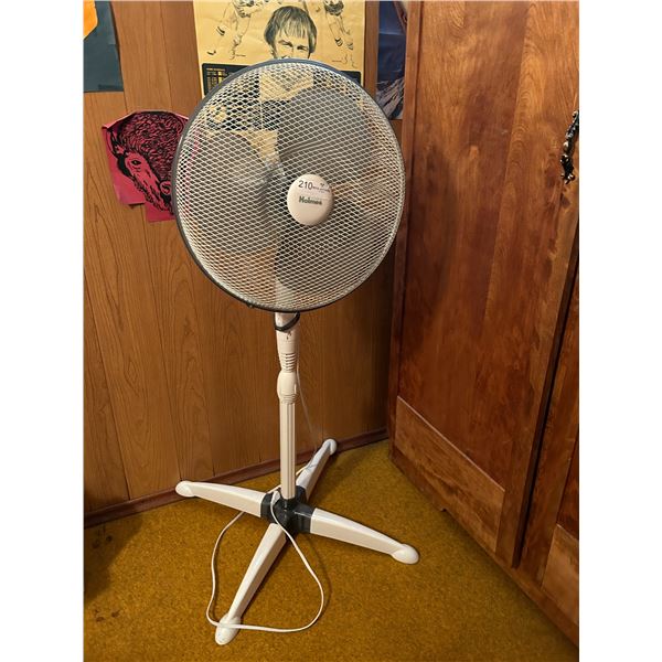 Holmes Room Fan18x46