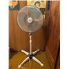 Image 2 : Holmes Room Fan18x46