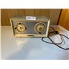 Image 1 : RCA Victor Vintage Clock/Radio