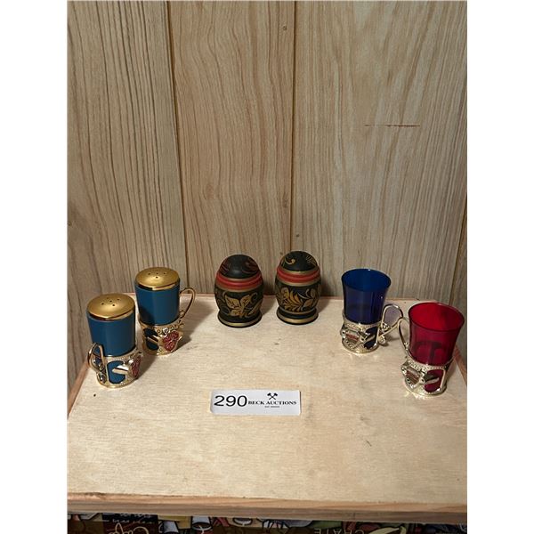 Collection Of Salt N Pepper Shakers 1.5W 2H