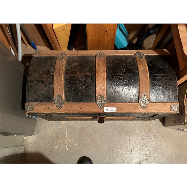 Vintage Hope Chest 15D 32W 18H