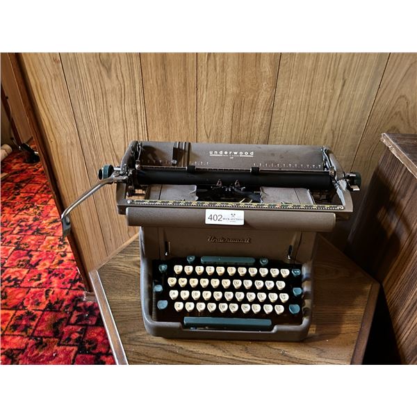 Underwood Vintage Typewriter Made In Canada