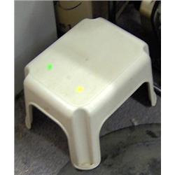 PLASTIC STEP