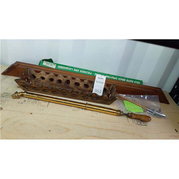 Brass Spraying Syringe & Shelf Cat A