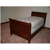 Image 1 : Walnut twin Sleigh bed w/box springs & pillow top