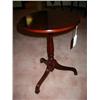 Image 1 : Bombay Co. oval mahogany lamp table w/tripod base