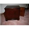 Image 1 : Mahog. end table w/magazine storage-15" x 20"