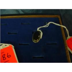 pendant with black stone ( no chain )