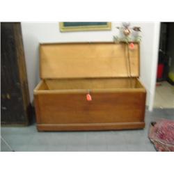 Large Pine blanket chest