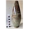Image 1 : Carved Greenstone Vase, Tapered Neck  [171984]