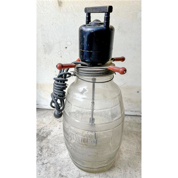 Butter Churn, Glass Bottle, "Gem Dandy"  [172515]