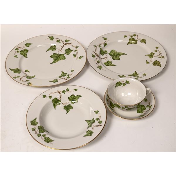 Royal Jackson Fine China Pieces (5)  [152838]