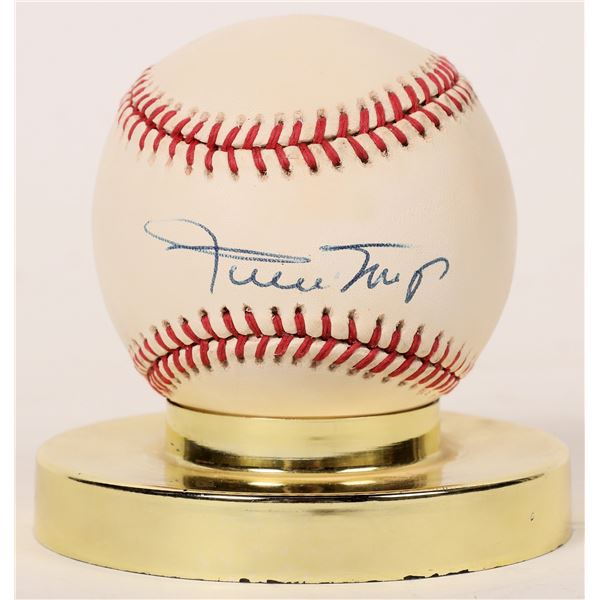 Willie Mays Signed Baseball  [171286]