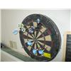 Image 2 : DARTBOARD W/DARTS