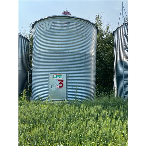 Group Lot #1-21- Twister 6- Ring, Wood floor. Located: 553075 RR 181 Ph. Theodore (587) 990-6264