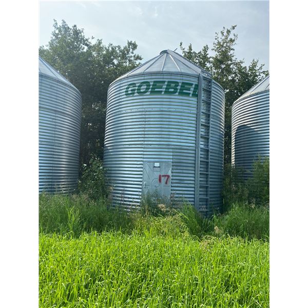 Group Lot #1-21- Goebel 4-Ring, wood floor. Located 1-mile S on RR 181 From Hwy 29. Ph. Theodore (58