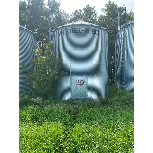 Group Lot #1-21- Westeel 6-Ring, wood floor. Located: From Hwy 29, 6 km N on RR 180. Ph. Theodore (5