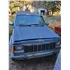 Image 2 : 1989-90 Jeep Cherokee, #1J4FJ58L9LL163262, 255,385 km, 6 cyl., 4 spd standard. As is, may run