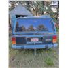 Image 5 : 1989-90 Jeep Cherokee, #1J4FJ58L9LL163262, 255,385 km, 6 cyl., 4 spd standard. As is, may run