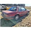 Image 4 : 1989 Red Mustang, 4 cyl. 5spd., #1FA8P40A9KF273027, 227,904 km, had running, needs fresh gas