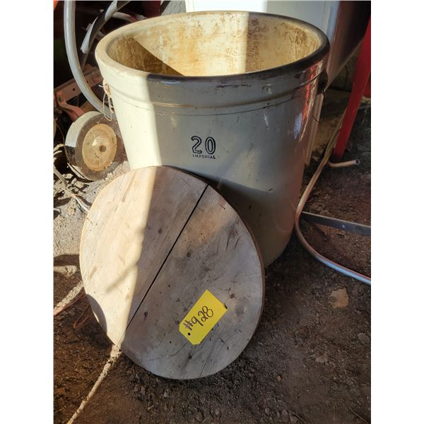 20-gal Imperial crock c/w wood lid, Appears good