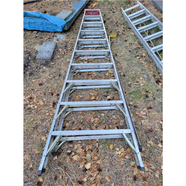 Step ladder, approx. 10'