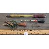 Image 1 : LOT OF 3 - 2 YANKEE SCREWDRIVERS NO. 31A & 133H W/ 7 1/2 INCH ROTARY HAND DRILL