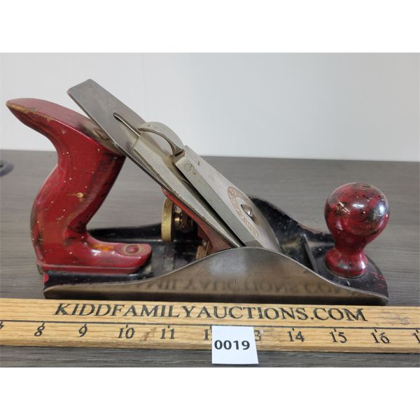 MILLER FALLS NO. 10 WIDE SMOOTHING PLANE