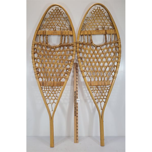 PAIR OF REBAF SNOWSHOES
