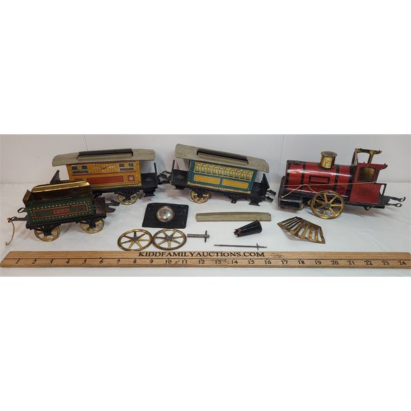 LOT OF 4 - G SCALE TRAINS & CARS