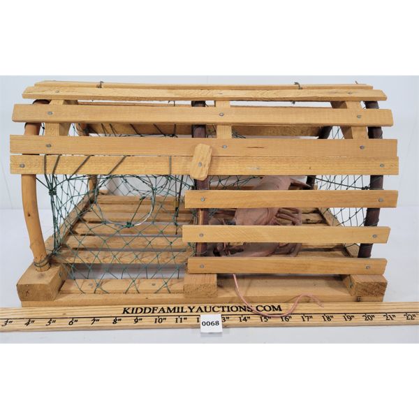 DECORATIVE LOBSTER TRAP W/ LOBSTER