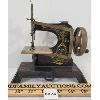Image 3 : ANTIQUE CHILD'S SEWING MACHINE