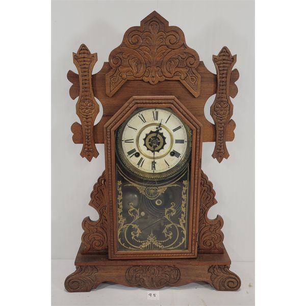 WATERBURY CLOCK COMPANY - MANTEL CLOCK W/ KEY