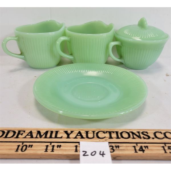 LOT OF 5 - FIREKING JADEITE PCS 